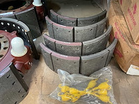 Meritor brake lining kit - afbeelding 2 van  3