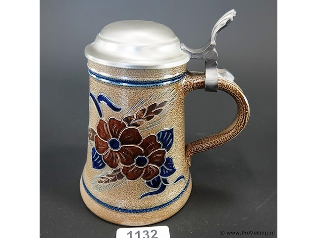 Merkelbach duitse vintage zoutgeglazuurde steengoed bierpul met een tinnen deksel - afbeelding 1 van  5