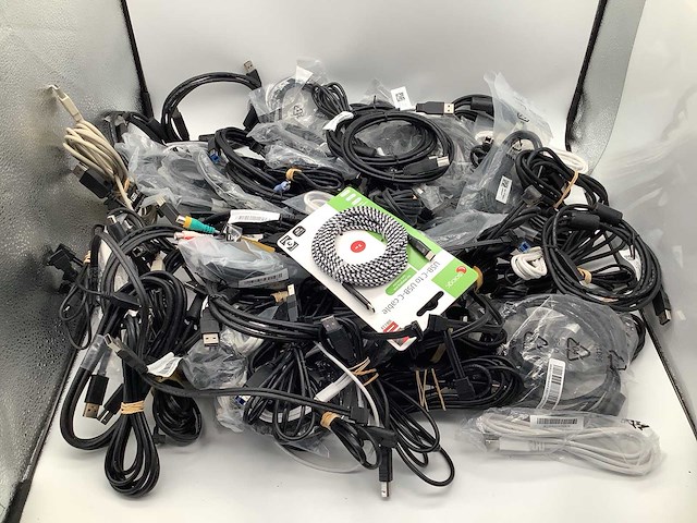 Merkloos partij sata usb pc- & netwerkkabel - afbeelding 1 van  3