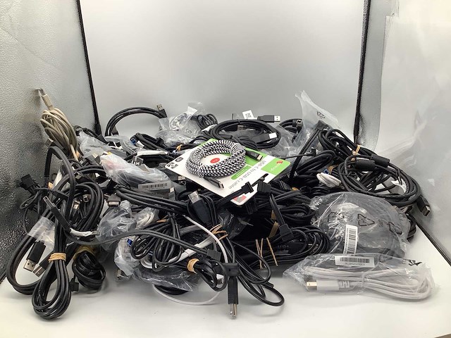 Merkloos partij sata usb pc- & netwerkkabel - afbeelding 2 van  3
