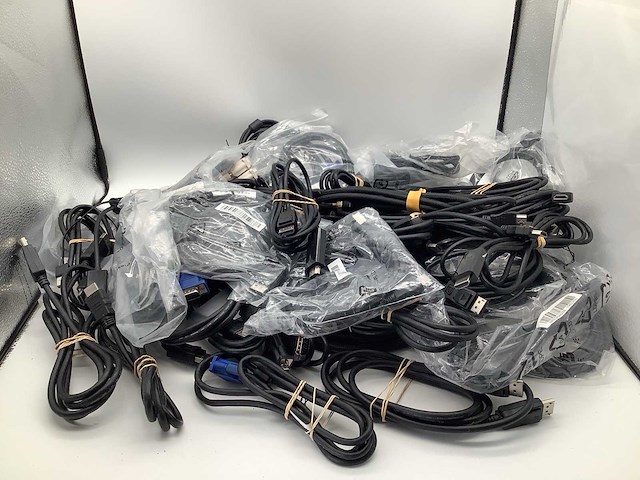 Merkloos videokabels hdmi displayport dvi vga pc- & netwerkkabel (46x) - afbeelding 2 van  4