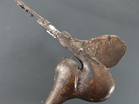 Merkwaardige houten sculptuur - afbeelding 5 van  5