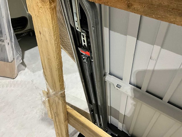 Merlin garagedeur - afbeelding 7 van  9