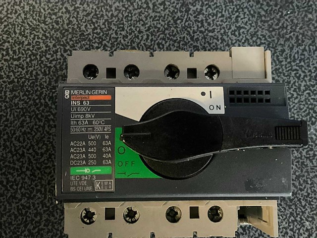 Merlin gerin 63a ins63 lastscheider (12x) - afbeelding 3 van  4