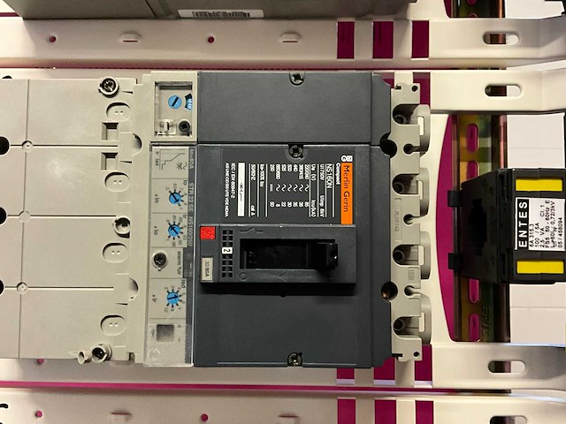 Merlin gerin compact mccb stroomonderbreker - afbeelding 6 van  11