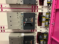 Merlin gerin compact mccb stroomonderbreker - afbeelding 9 van  10