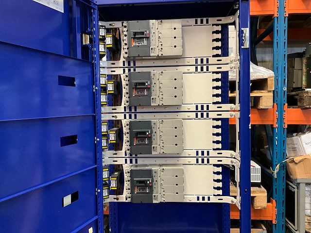 Merlin gerin compact mccb stroomonderbreker - afbeelding 6 van  12