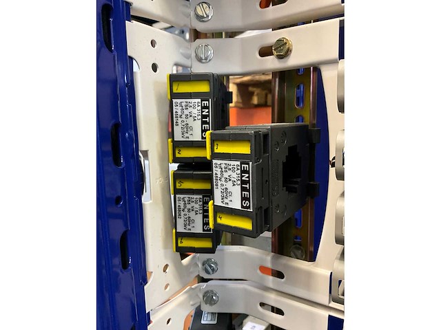 Merlin gerin compact mccb stroomonderbreker - afbeelding 11 van  12