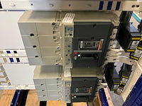 Merlin gerin compact mccb stroomonderbreker - afbeelding 2 van  12