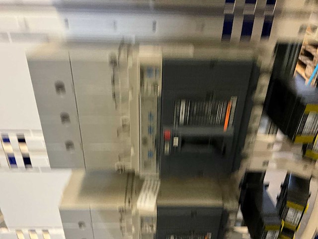 Merlin gerin compact mccb stroomonderbreker - afbeelding 12 van  12