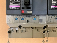 Merlin gerin compact ns 100h / 80 a mccb circuit breaker (4x) - afbeelding 3 van  4