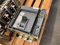 Merlin gerin compact ns 1600 h 1600a circuit breaker - afbeelding 1 van  3