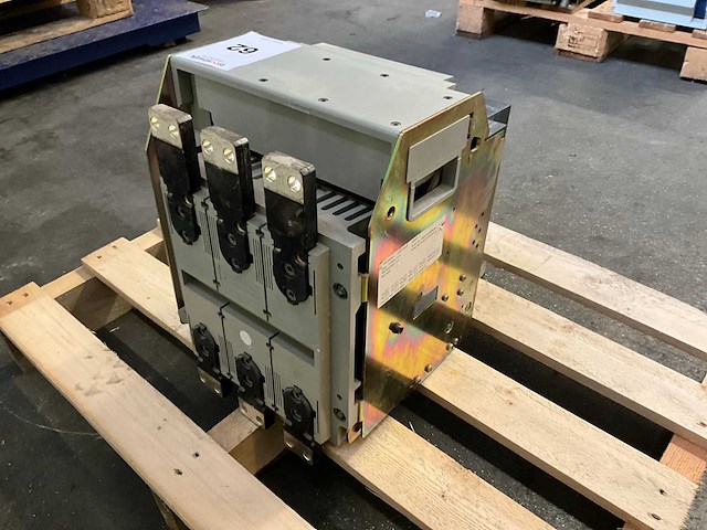 Merlin gerin compact ns 1600 h circuit breker - afbeelding 3 van  6