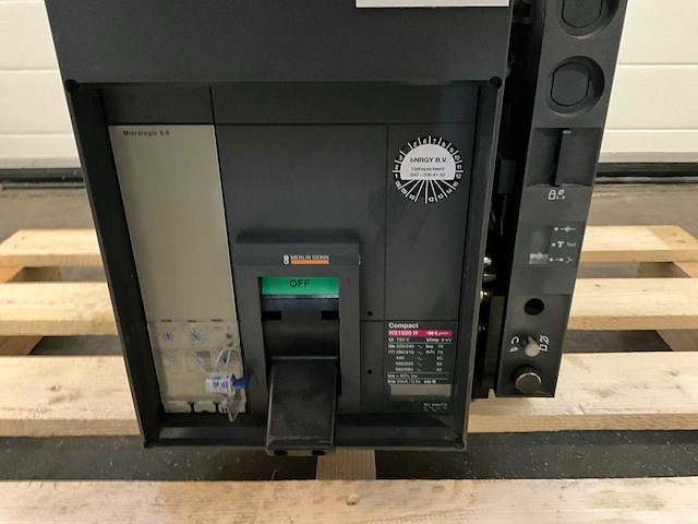 Merlin gerin compact ns 1600 h circuit breker - afbeelding 4 van  5