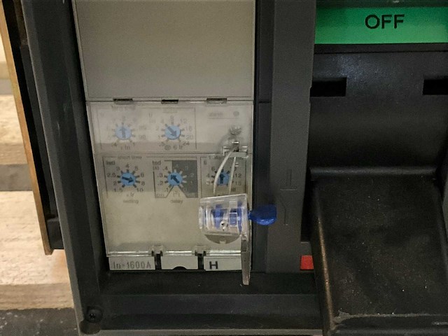 Merlin gerin compact ns 1600 h circuit breker - afbeelding 5 van  5