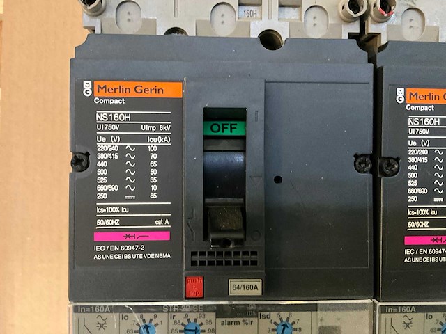 Merlin gerin compact ns 160h / 160 a mccb circuit breaker (4x) - afbeelding 3 van  4