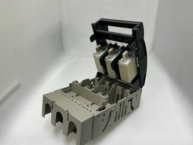 Merlin gerin fupact isft zekeringkast (12x) - afbeelding 10 van  12