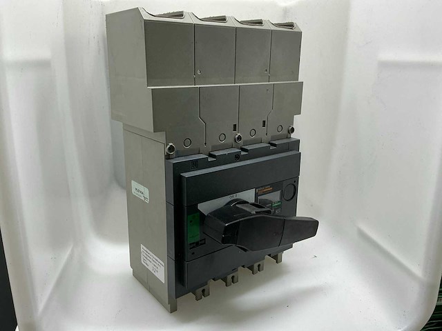 Merlin gerin ins630 630a schakelaar (3x) - afbeelding 1 van  9