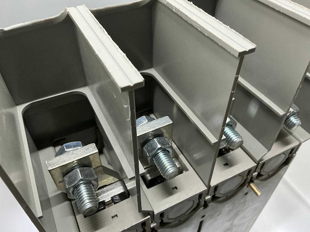 Merlin gerin ins630 630a schakelaar (3x) - afbeelding 5 van  9