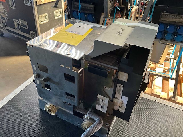 Merlin gerin masterpact nt16 h1 1600a 3 polig generator automaat - afbeelding 5 van  6