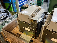 Merlin gerin masterpact nw25 h1 / 2500 a air circuit breker - afbeelding 4 van  7