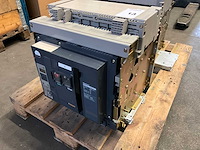 Merlin gerin masterpact nw32 h1 / 3200 a air circuit breker