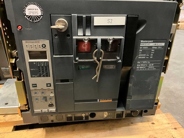 Merlin gerin masterpact nw32 h1 / 3200 a air circuit breker - afbeelding 4 van  6