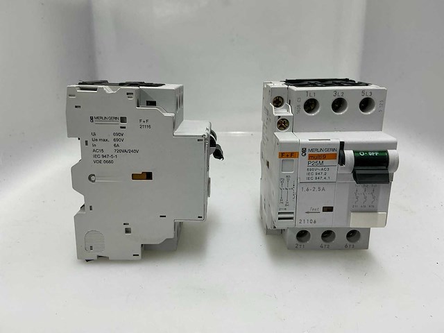 Merlin gerin multi 9 motorbeveiligingsschakelaar (45x) - afbeelding 3 van  9