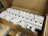 Merlin gerin multi 9 motorbeveiligingsschakelaar (55x) - afbeelding 6 van  7