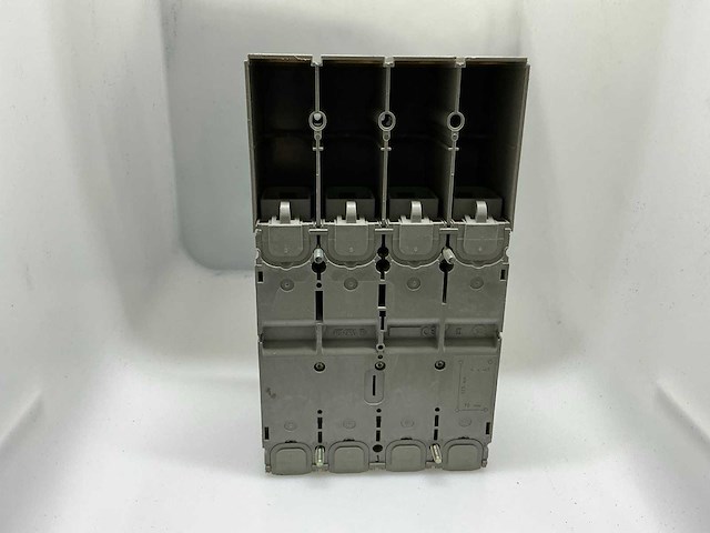 Merlin gerin ns160 n 3p+n compact circuit breaker (5x) - afbeelding 4 van  8