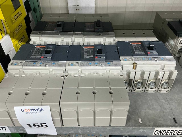 Merlin gerin ns160 n 3p+n compact circuit breaker (5x) - afbeelding 8 van  8