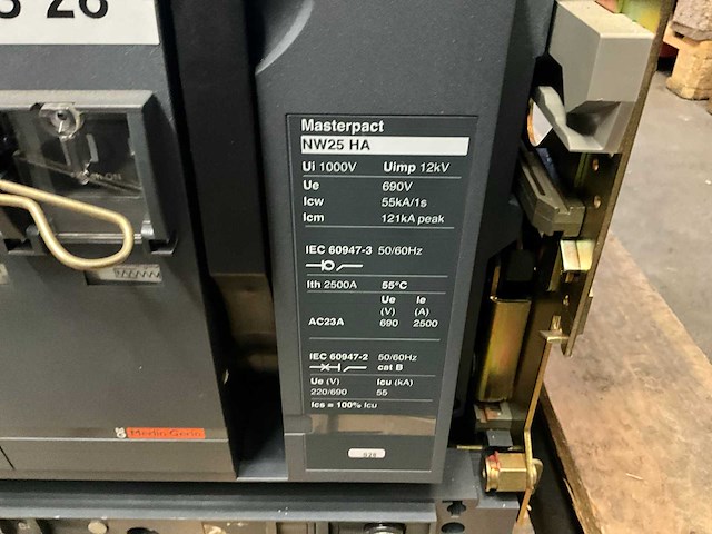 Merlin gerin nw 25 ha/ 2500 a breaker - afbeelding 5 van  5