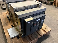 Merlin gerin nw 32 ha/ 3200 a breaker - afbeelding 3 van  5