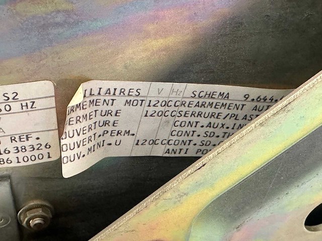 Merlin gerin / schneider electric - industriële vermogensschakelaar selpact ds2 1600a - afbeelding 4 van  9