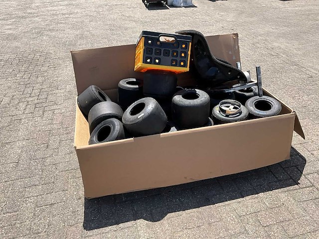 Merlin kart (2x) - afbeelding 14 van  17
