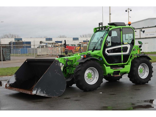 Merlo - 2018 - t42-7cs-140 - 7.1m hefhoogte - verreiker incl. bak en vorken - afbeelding 1 van  13