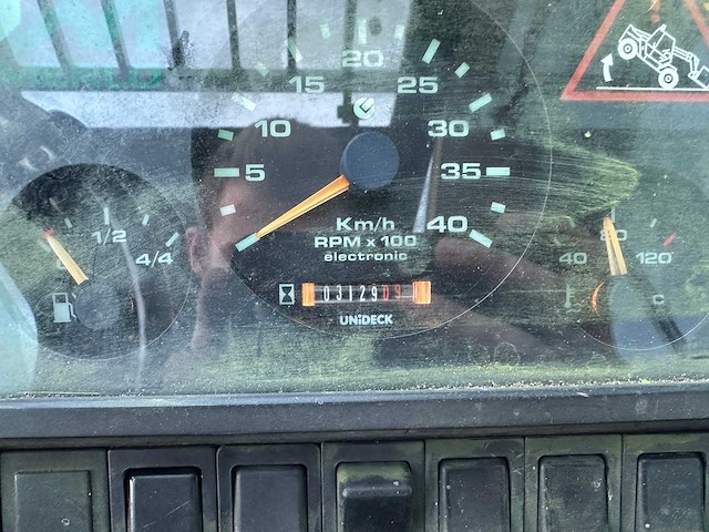 Merlo r30.16 roterende verreiker met manbak tzg-62-v - afbeelding 24 van  44