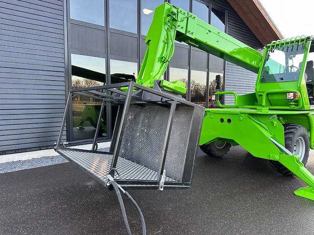 Merlo r30.16 roterende verreiker met manbak tzg-62-v - afbeelding 28 van  44