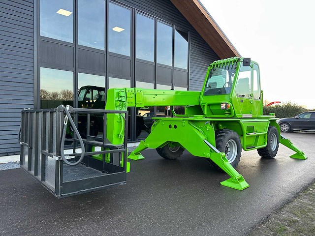 Merlo r30.16 roterende verreiker met manbak tzg-62-v - afbeelding 2 van  44