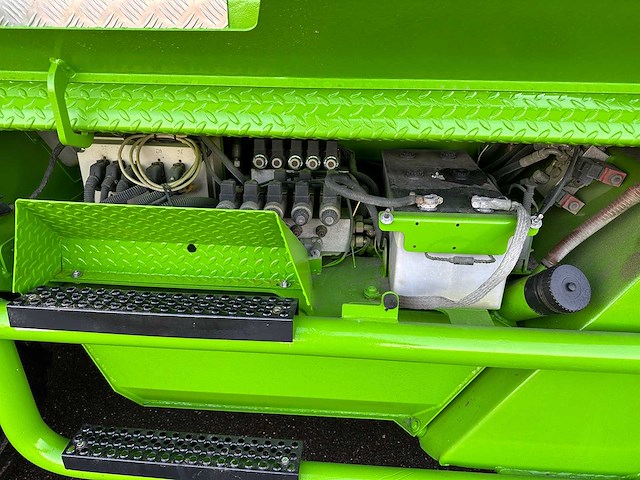 Merlo r30.16 roterende verreiker met manbak tzg-62-v - afbeelding 17 van  44