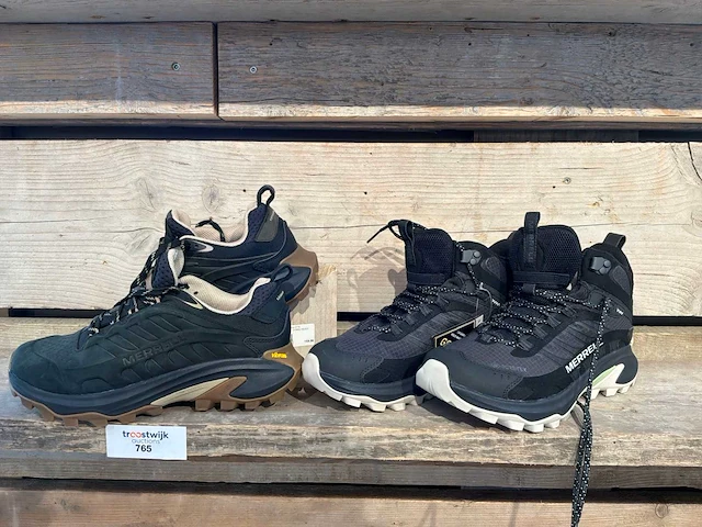 Merrell wandelschoen 36 (2x) - afbeelding 1 van  4