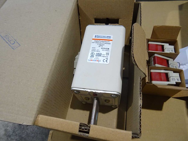 Mersen - partij elektra installatiemateriaal - afbeelding 2 van  6