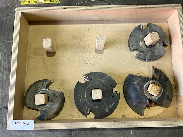 Mesblok freesmachines (4x) - afbeelding 1 van  5