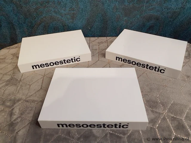 Mesoestetic toonbankdisplays - 2 stuks - afbeelding 3 van  3