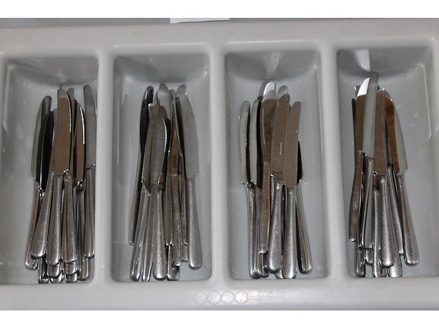 Messen arthur krub in drie bestekbakken. ruim 200 stuks. - afbeelding 3 van  3