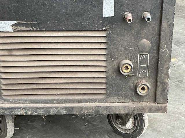 Messer griesheim - mig500 - lasapparaat - afbeelding 8 van  9