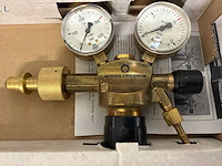 Messer griesheim constant 2000 drukregelaar - afbeelding 1 van  5