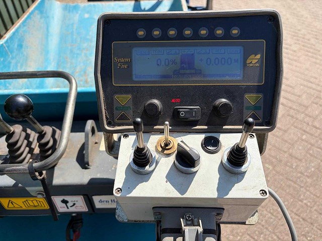 Messersi ch2-r 13d/av rupsdumper met ap automatische leveller - afbeelding 12 van  28