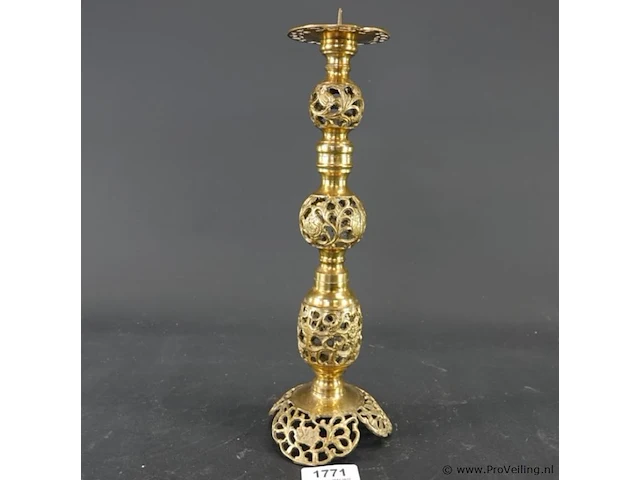 Messing of bronzen filigraan kandelaar - afbeelding 2 van  5