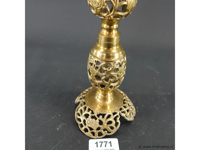 Messing of bronzen filigraan kandelaar - afbeelding 4 van  5